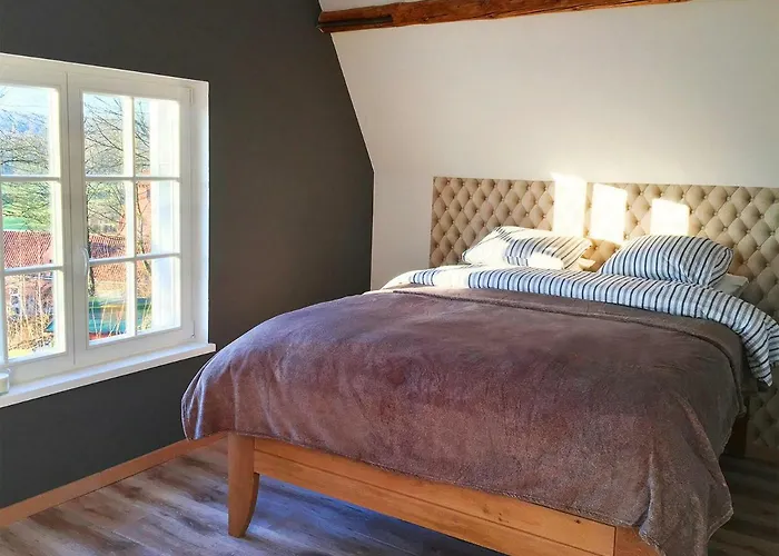 Wenge Lodge